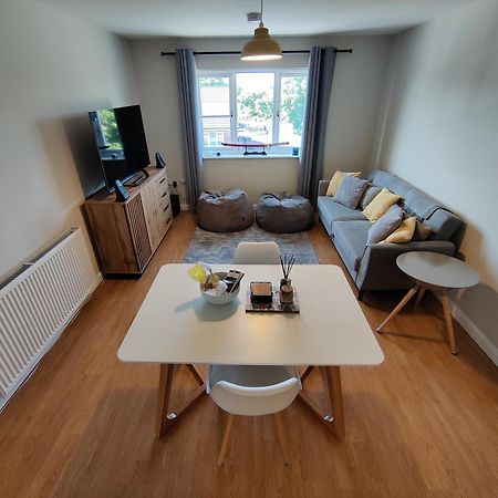 Joshua Court Single Room Stoke-on-Trent Exterior foto